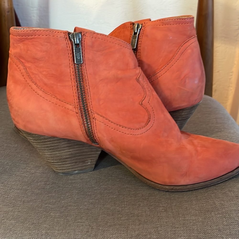 Rare Reina Frye Booties size 10